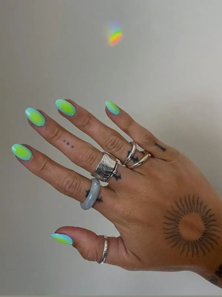 Summer Nails Fun Spring Nails Green Blue Nail Art Nail Inspo 2024 Silver Rings CrystalRing