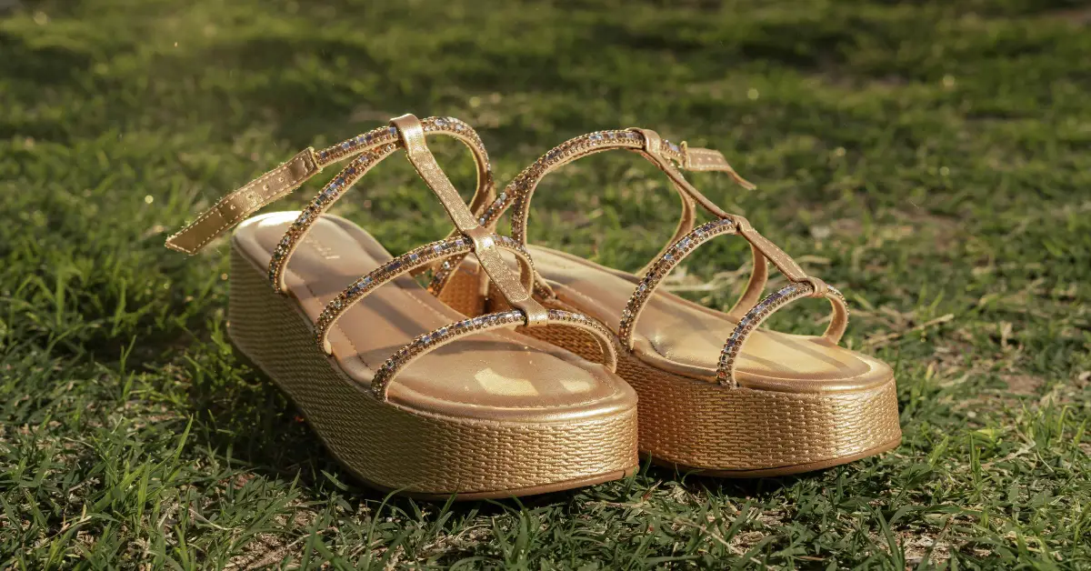 wide-width-shoes أحذية واسعة العرض فوق حجم 10؟ الاكتشافات المفضلة لدينا وأفضل مراجعة!