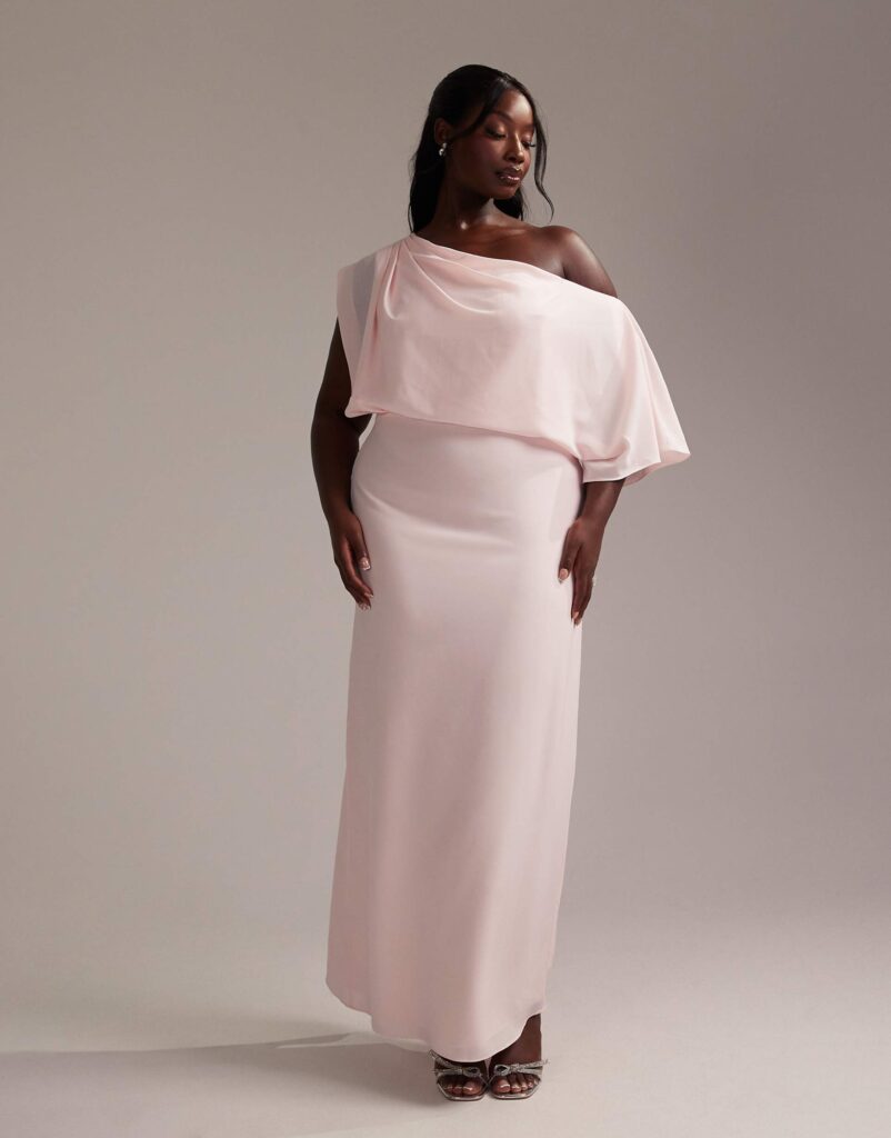 plus size bridesmaid