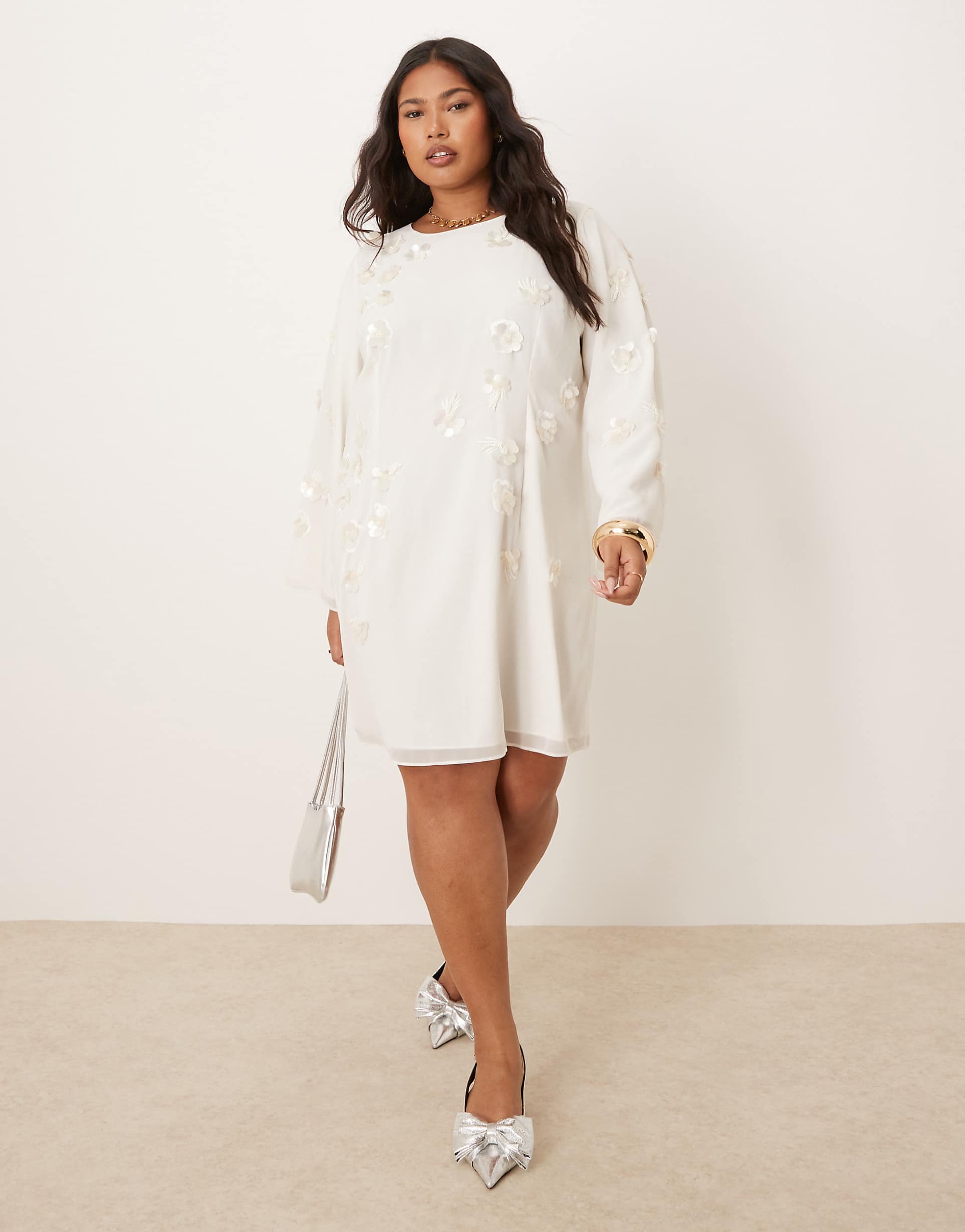 208140053-2 Asos Curve Bridal Ords: فساتين جميلة وبأسعار معقولة