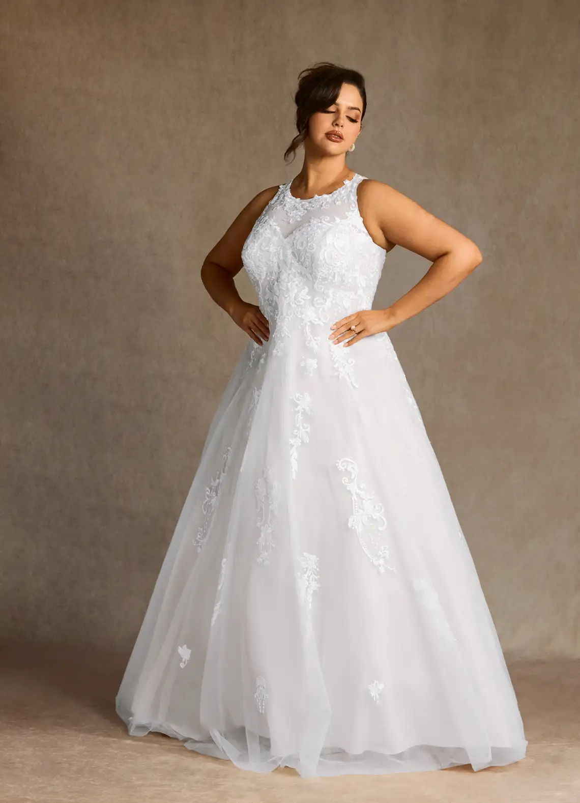 751f9ed443911a65ad284b211b55c69e.jpg Azazie Plus Size Wedding Ords: 15 فساتين بأسعار معقولة