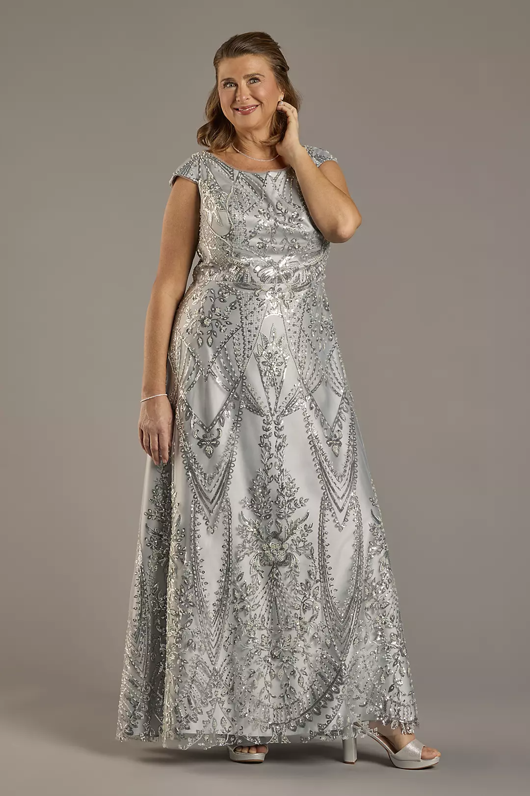 Beaded-Cap-Sleeve-A-Line-Dress- عرض مع هذه الأم زائد الأم لفساتين العريس