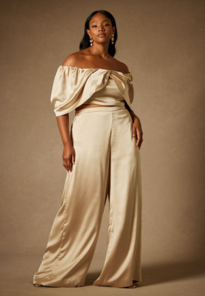 Bridal-by-ELOQUII-Off-The-Shoulder-Draped-Bustier-Top--300x432 فساتين الزفاف غير التقليدية زائد الحجم التي تجلب الدراما (والفرح!)