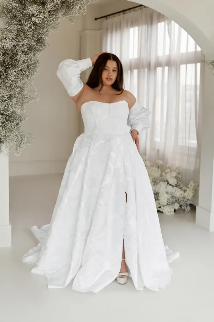 Size-inclusive bridal brands- Truvelle