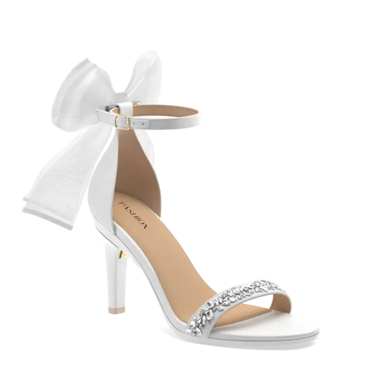 PashionistaWhiteSatinCrystalTulleBow4s_angle-750x750 10 إكسسوارات الزفاف التي تحتاجها