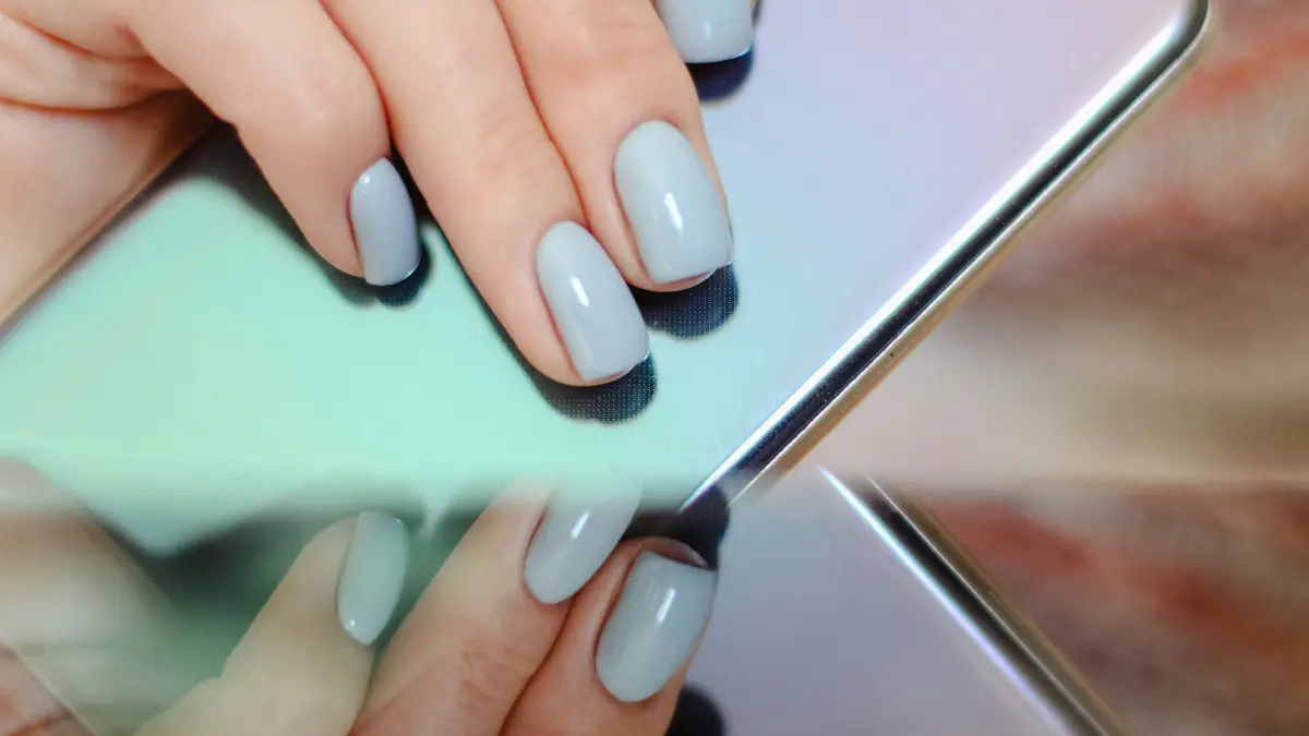 Summer nail polish shades