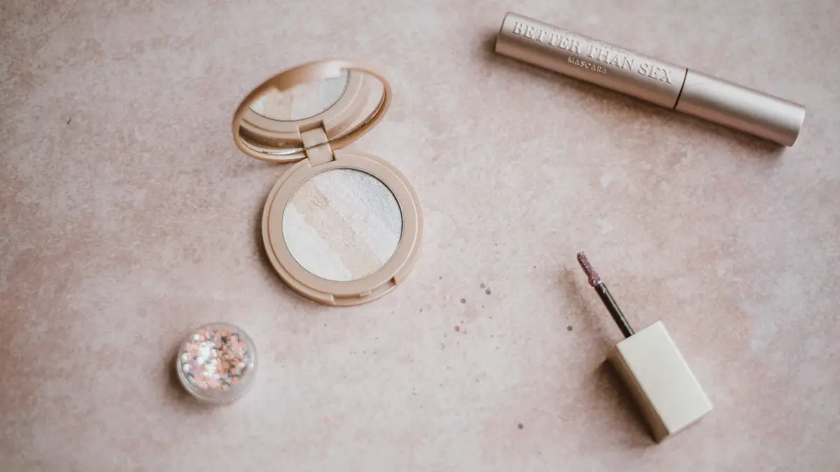 Highlighter Makeup