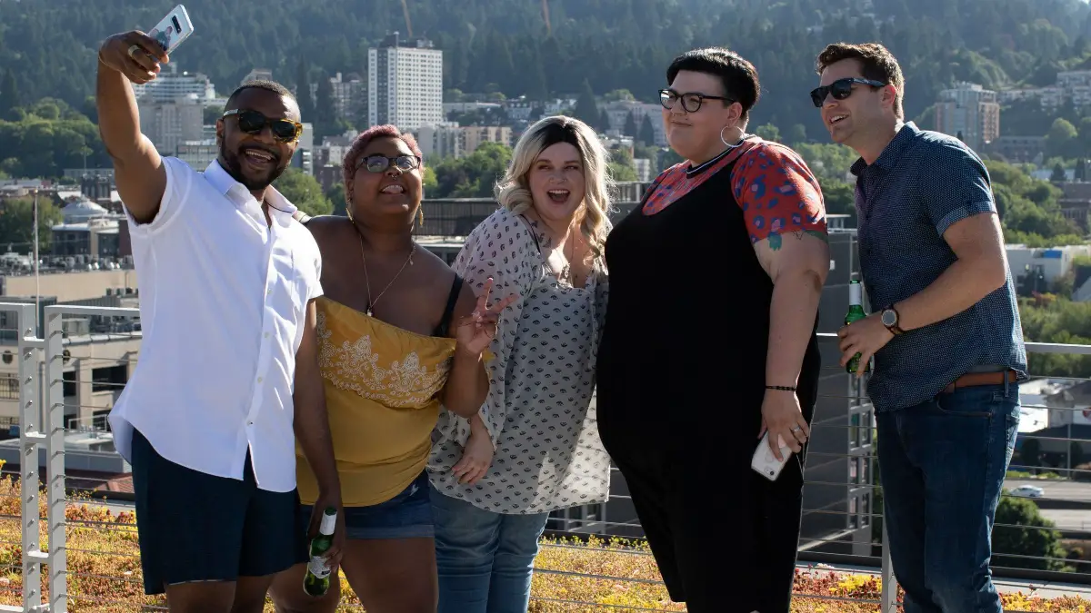 allgo an app for plus size people gMCDp ndgK8 unsplash 1 scaled 1 2
