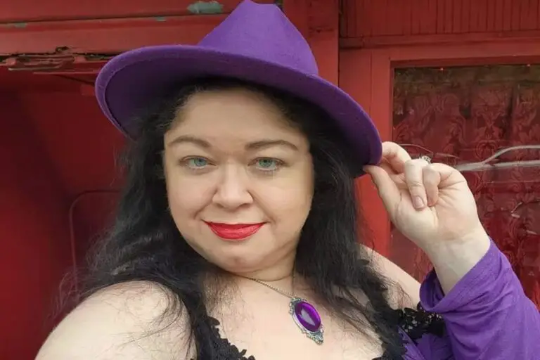 Curvy Boss Spotlight: Emma Medeiros—A Force in Plus Size Fashion Public Relations