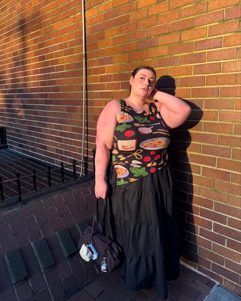 plus size fashion influencer