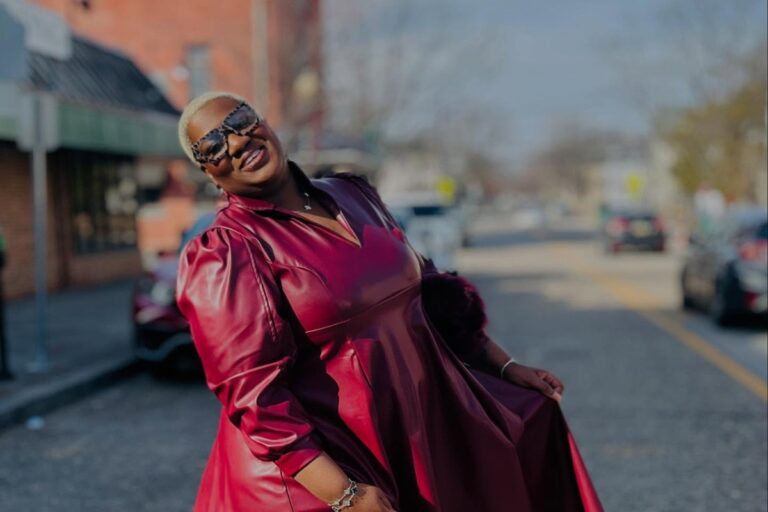 The Plus Size Fashion Influencer Spotlight: Rah Gibbs—Mastering Versatile Plus Size Style
