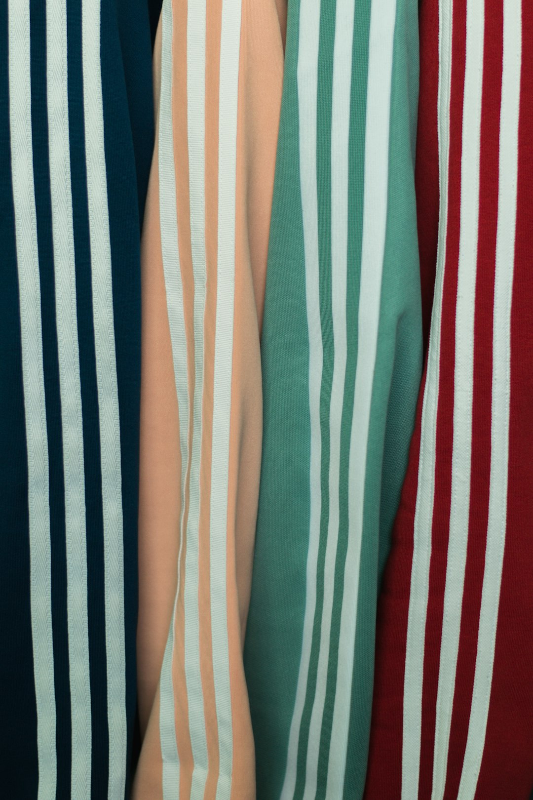 Wide Horizontal Stripes That Add Visual Weight (image credits: unsplash)