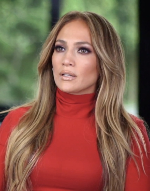 Jennifer Lopez – Redefining Curves in Hollywood (image credits: By MTV UK, CC BY 3.0, https://commons.wikimedia.org/w/index.php?curid=145832419)