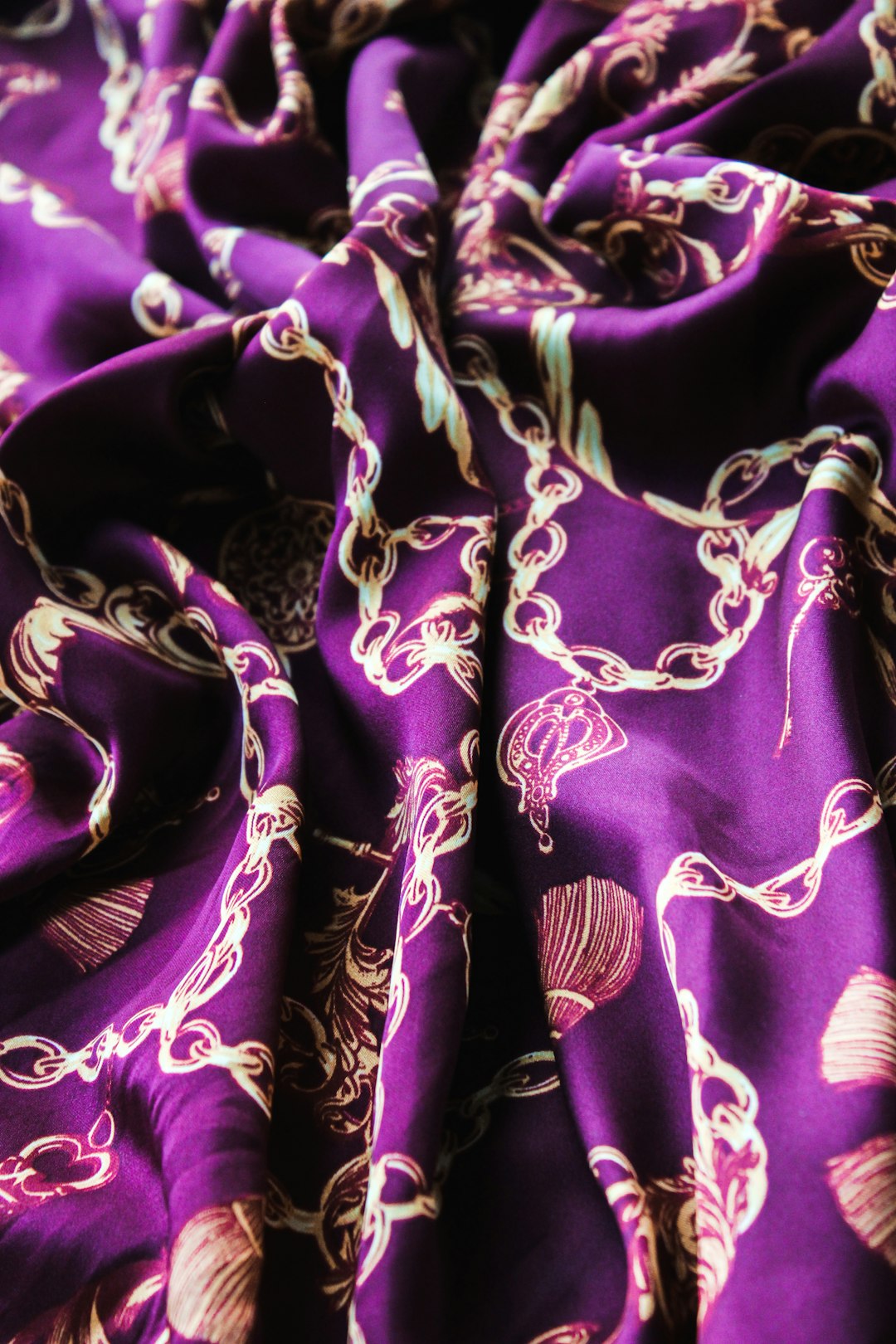 Rich Burgundy and Wine Tones (image credits: unsplash)