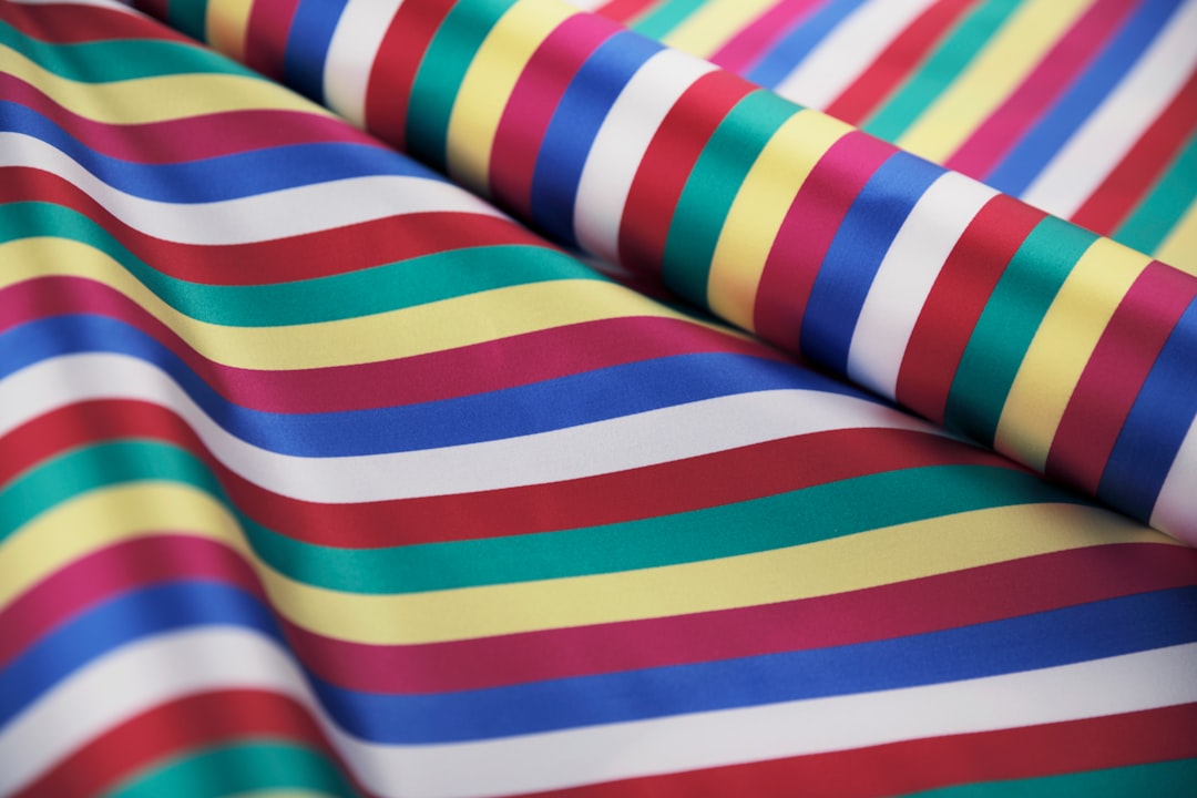 Horizontal Stripes Make You Look Wider (image credits: unsplash)