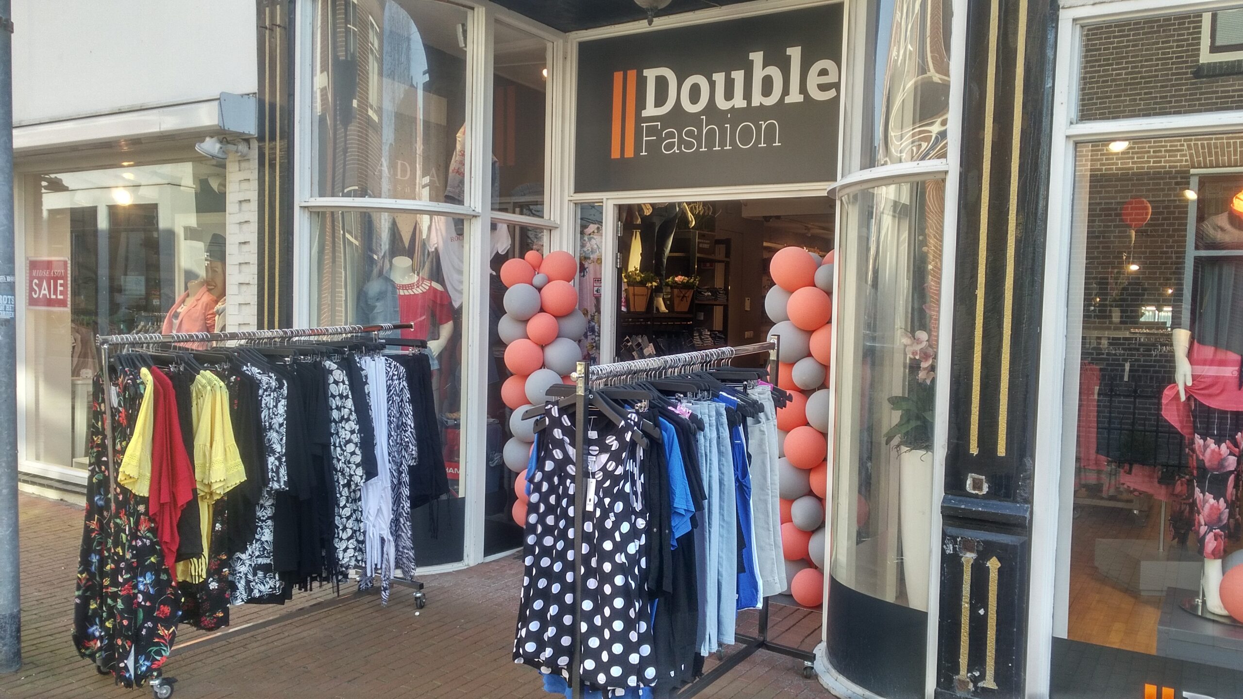 1756978690311_Double_Fashion2C_Winschoten_28201829_02-scaled 12 زائد نصائح نمط الحجم التي يمكن أن تغير طريقة لباسك