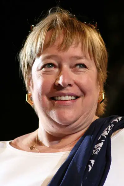 Kathy Bates – Longevity And Power On Screen (image credits: Flickr, CC BY-SA 2.0, https://commons.wikimedia.org/w/index.php?curid=16874483)