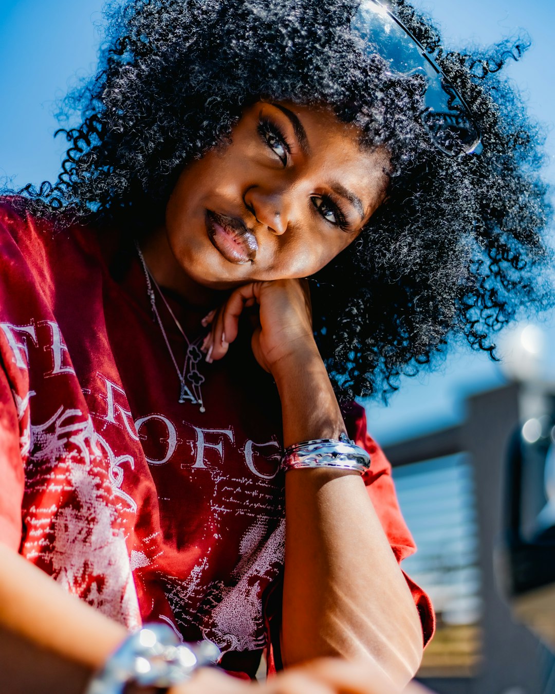 Proportionate Statement Jewelry (image credits: unsplash)