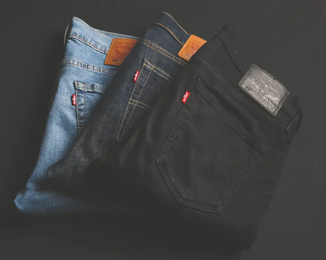 Leg Shapes that Balance Proportions (image credits: unsplash)