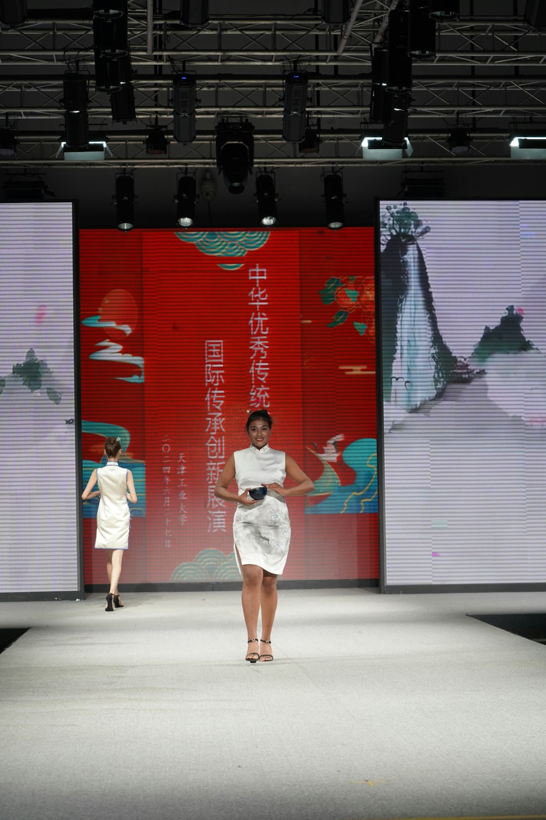 Why Fashion Runways Still Lag Behind Market Reality (image credits: unsplash)