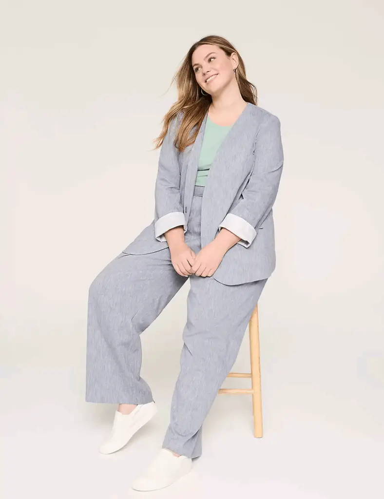 Twill Collarless Blazer
How to Dress for Your Plus Size Body Shape