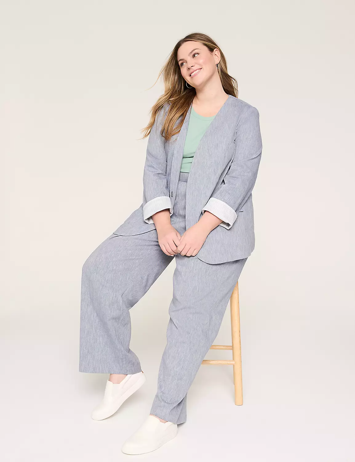 Twill Collarless Blazer
How to Dress for Your Plus Size Body Shape