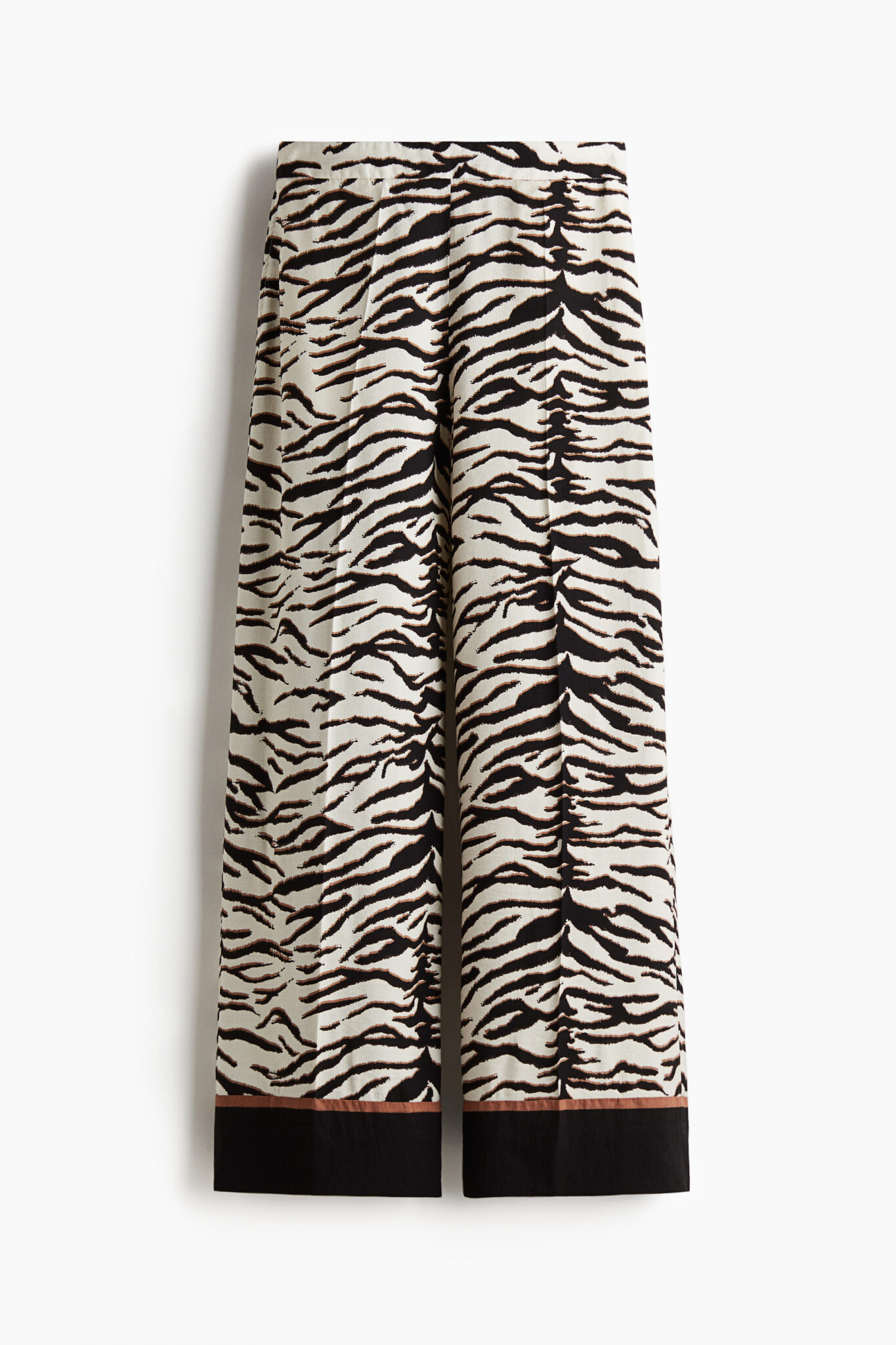 Wide-legged pants in a zebra print for Curvy Women