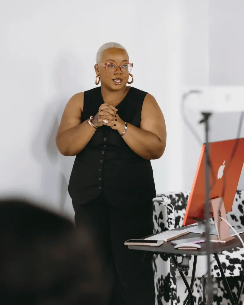 AK Brown Curvy Boss Spotlight- plus size business owner