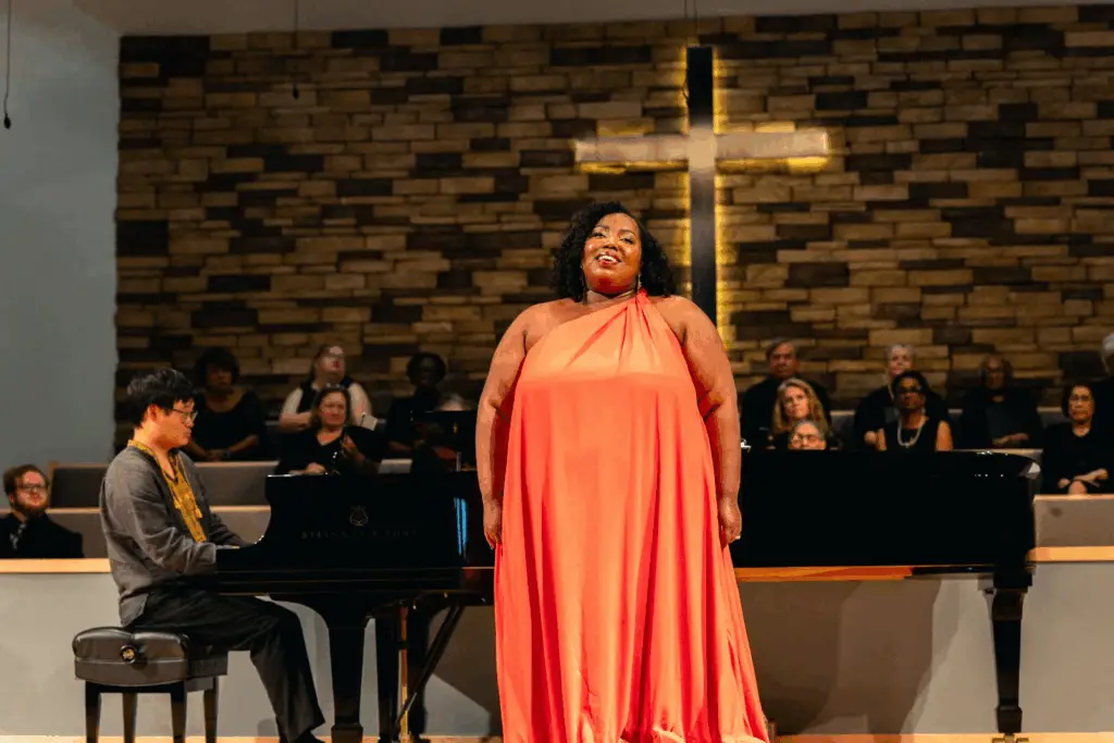 Plus Influencer Spotlight: Ebony Martin on Music, Fashion, and Fearless Authenticity