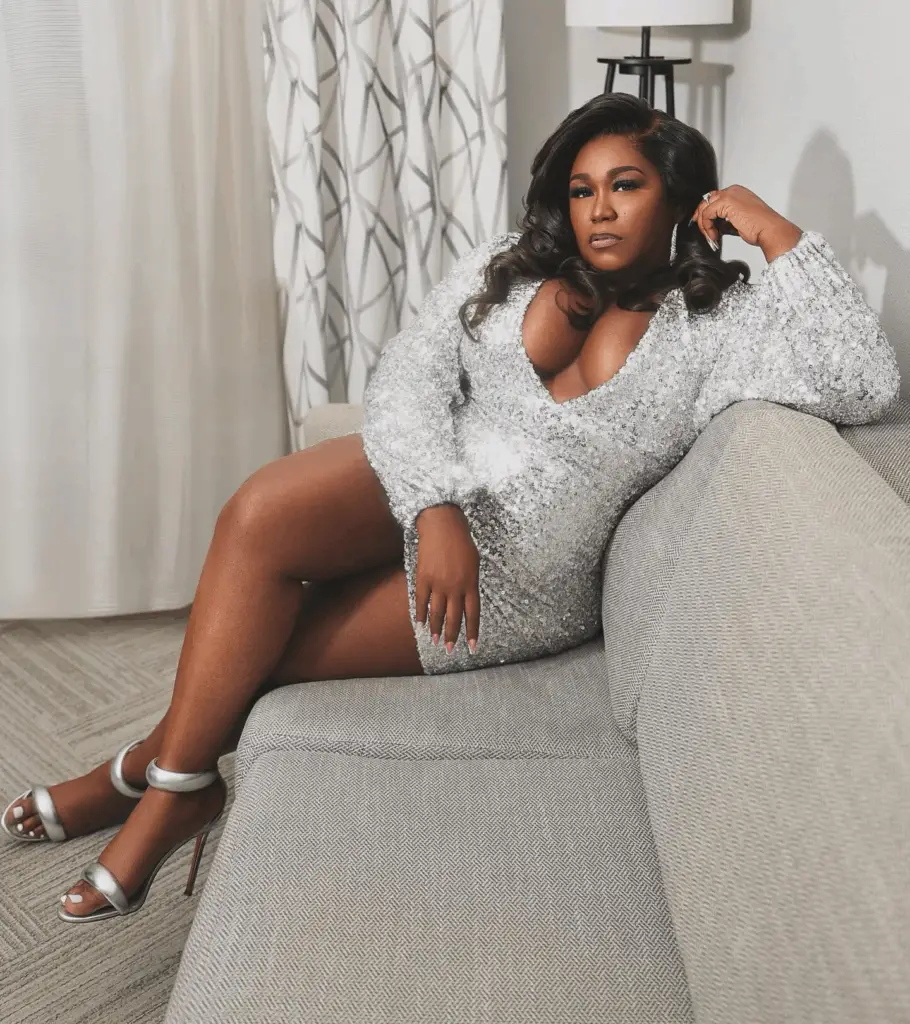 Interview with Belle Collective's Lateshia Pearson on The Curvy Fashionista