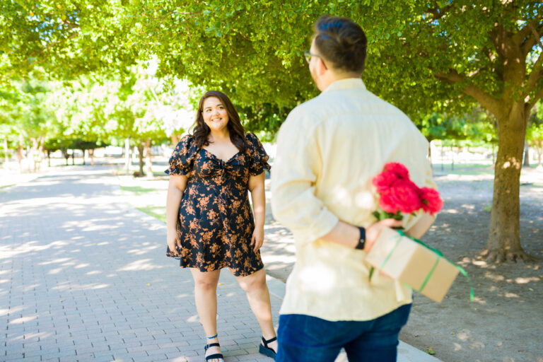 full body photos on dating profiles