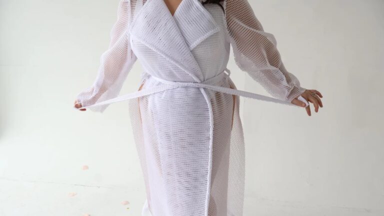 7 Plus Size Winter White Pieces That Look Luxe, Bold, and Unapologetically Chic