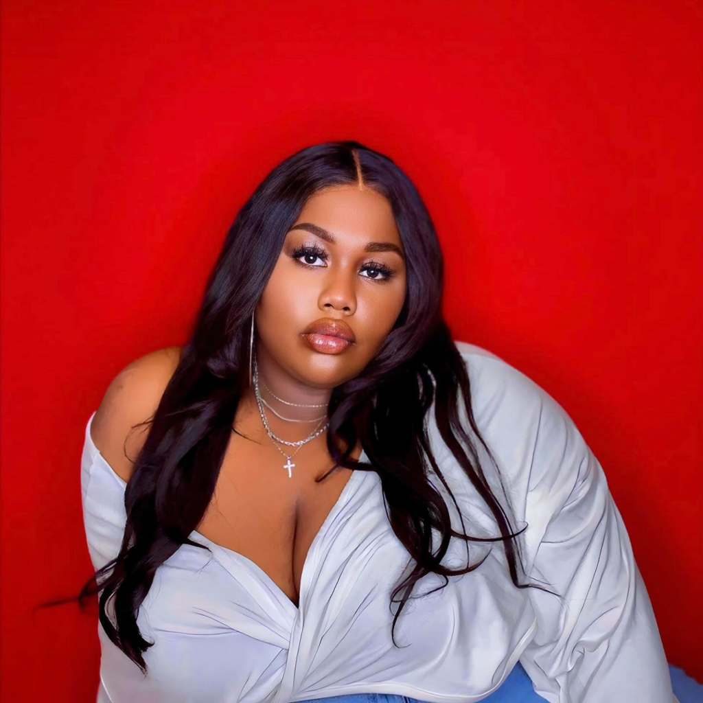 plus influencer spotlight- Taylor Nycole