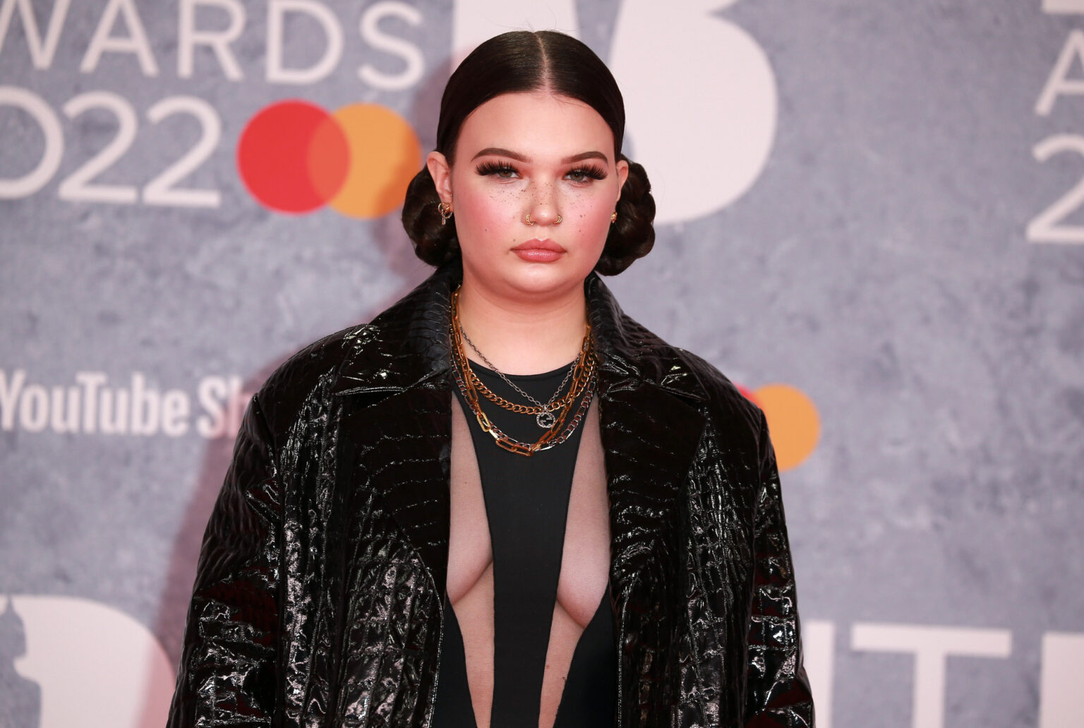 Lola Young Attends Brit Awards 2022 Arena February 2022 London — 