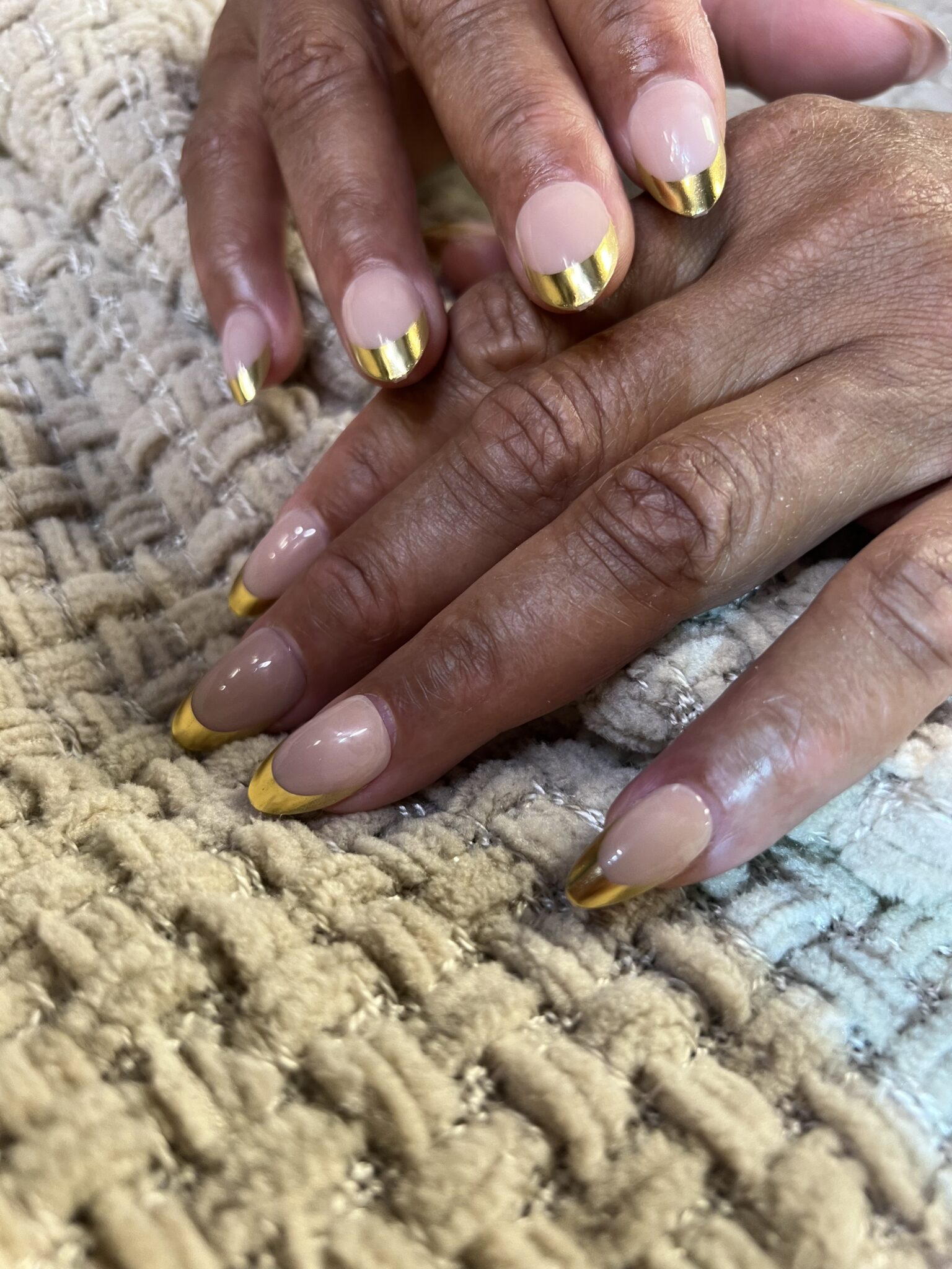 Queen Latifah's AMA Nails by Kiss
