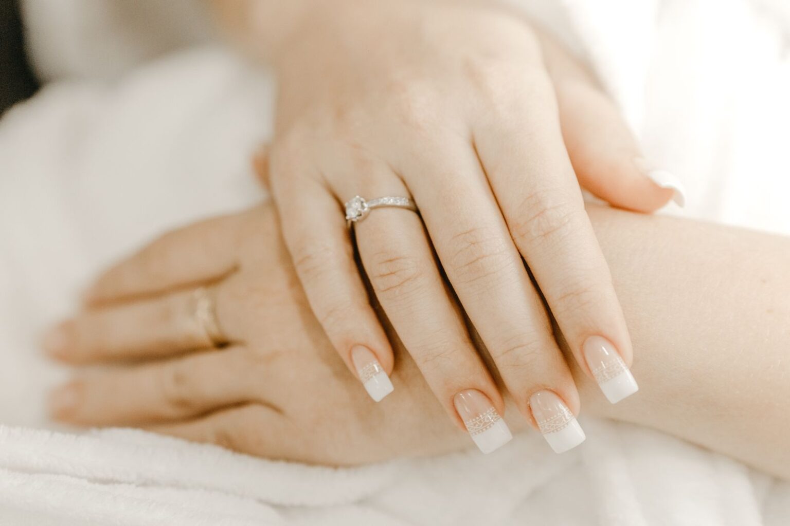 Long fingernails