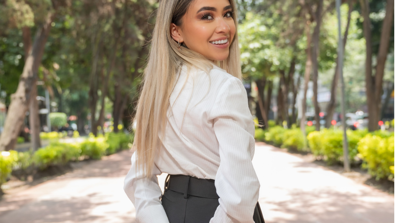 10 Easy Outfit Ideas That Prove You Don't Need Jeans to Look Stylish