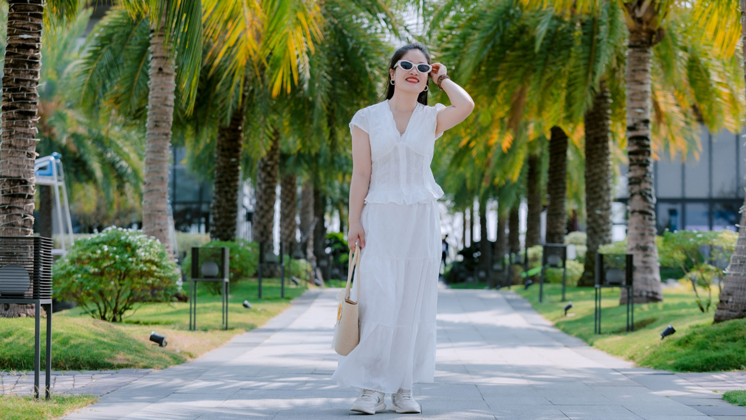 10 Easy Outfit Ideas That Prove You Don't Need Jeans to Look Stylish