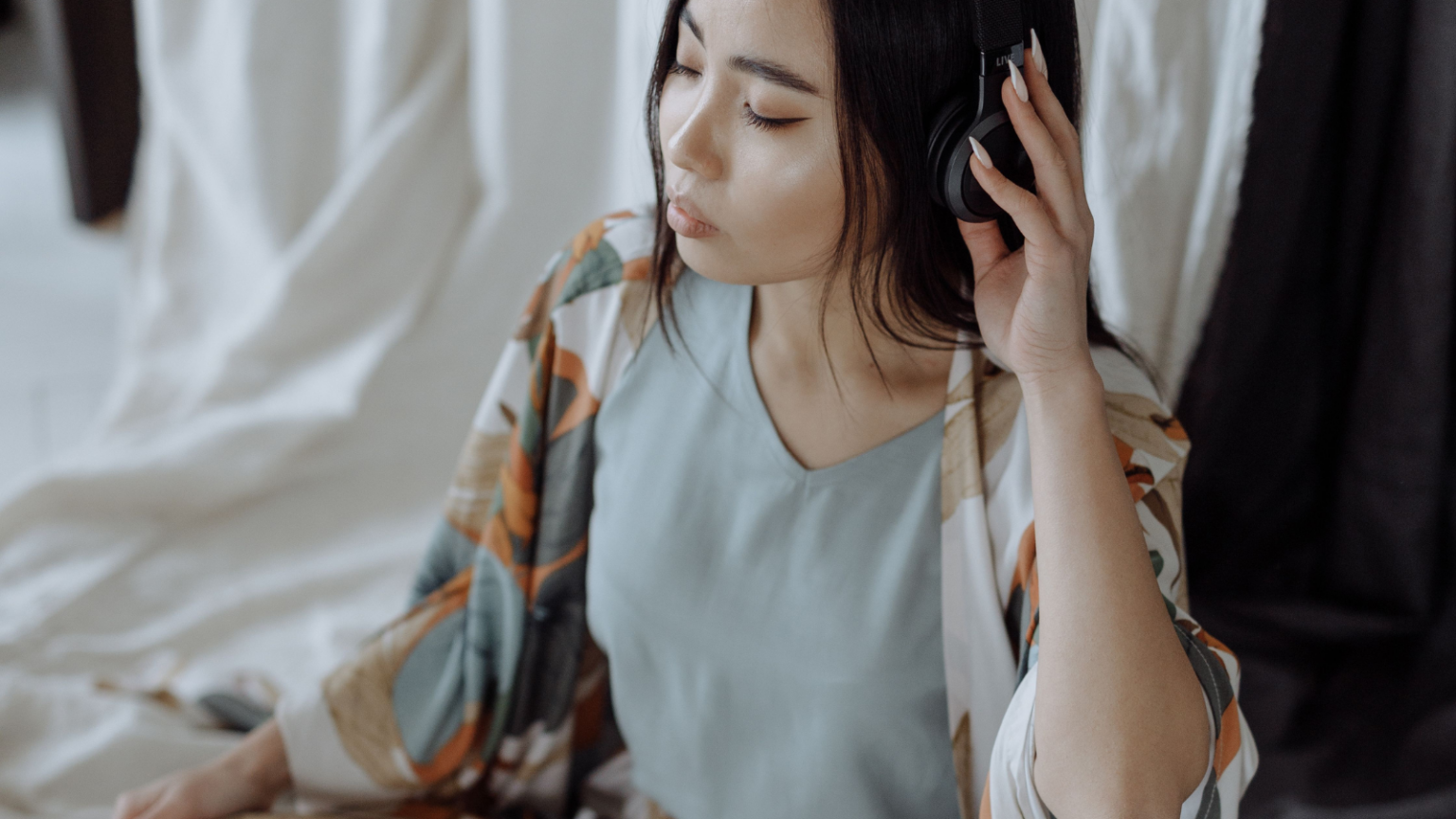 12 Ways to Feel Stylish at Home in Loungewear and Pajamas