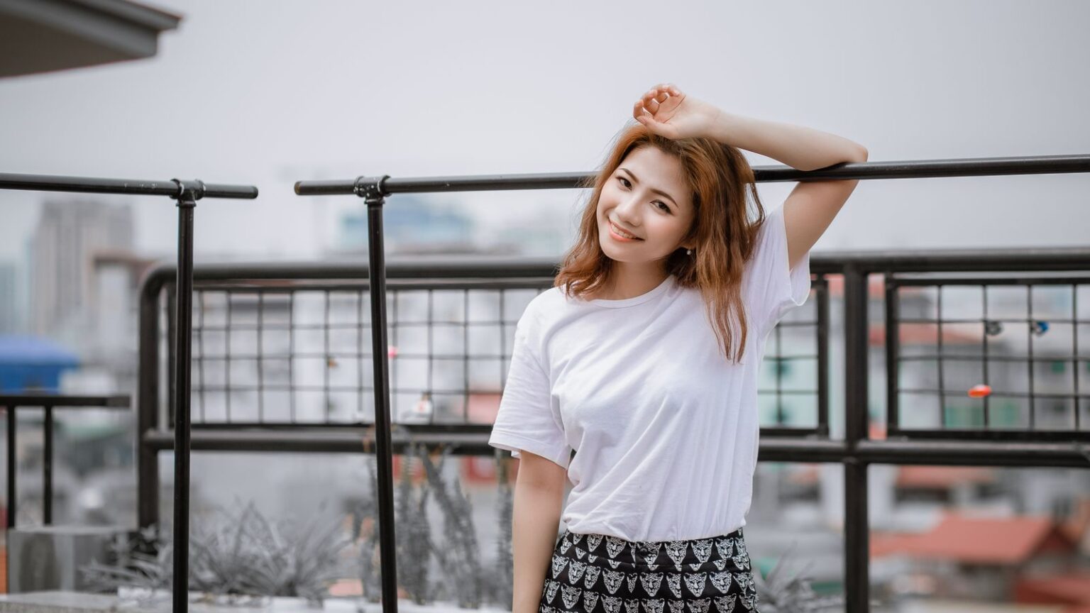 White t shirt